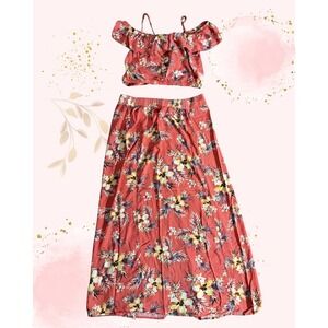 *NWOT* Floral 2 Piece Set. Coral Pink Crop Top (L), Maxi Skirt (XL)